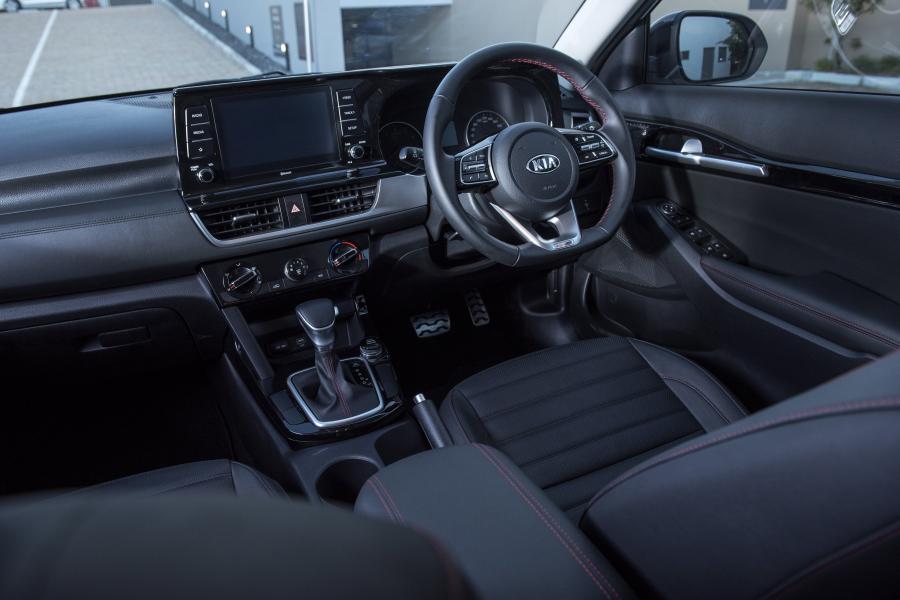 Торпедо Kia Seltos GT-Line 2019 года  (ZA) (фото 5 из 41)
